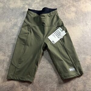 REI Co-op Swiftland Training Shorts Women XS Army Cot Green 9" Inseam Pockets